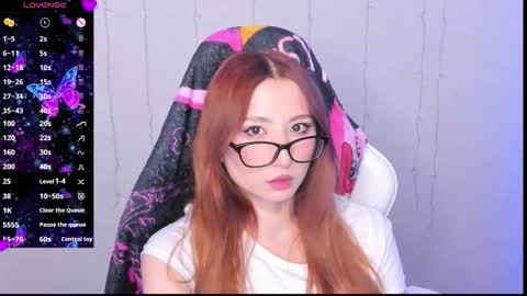 emily_cline online show from October 27, 4:08 am