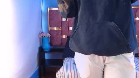 Snapshot of emily_fox_3 chatting on October 28, 11:49 am emily fox 3 online show from October 28, 11:49 am