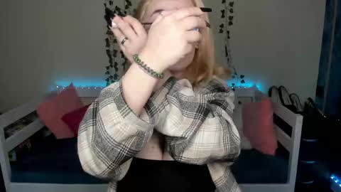 EMILY online show from October 12, 2:25 am