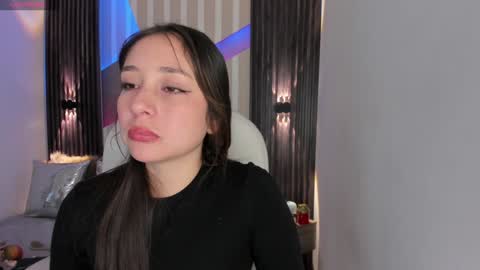 Snapshot of emily_layton chatting on January 27, 2:46 pm Emily online show from January 27, 2:46 pm