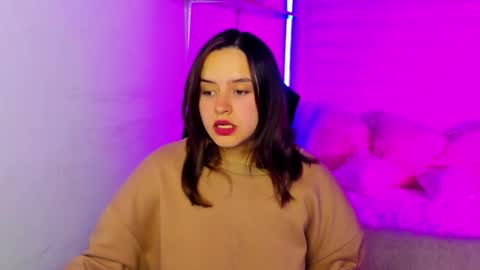 emily_lindey online show from November 28, 3:31 am