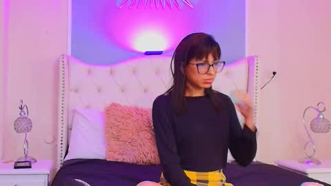 Snapshot of emily_loperaa chatting on October 11, 11:40 pm Emily online show from October 11, 11:40 pm