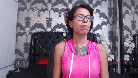 Emily online show from January 12, 9:29 pm