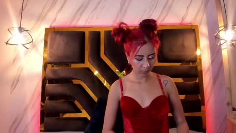     online show from March 5, 11:49 am