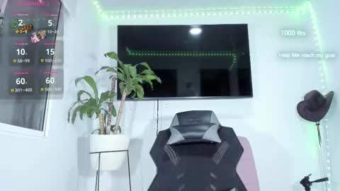 emily_palmeer online show from February 9, 11:23 am