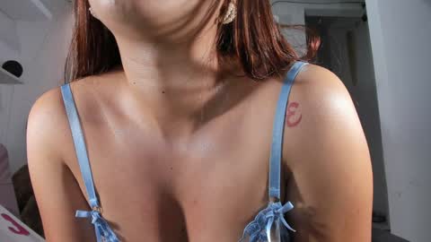 emily_palmeer online show from January 3, 10:29 pm