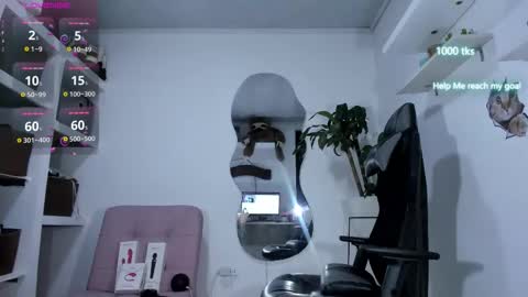 emily_palmeer online show from September 19, 10:47 am