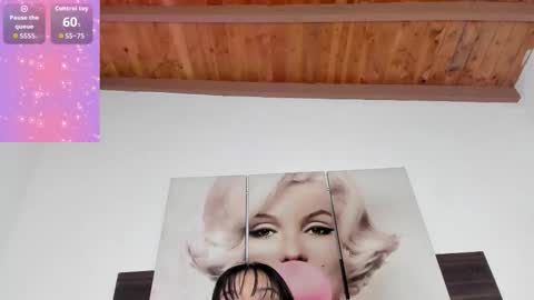 Snapshot of emily_rivera78 chatting on October 13, 4:37 am Emily online show from October 13, 4:37 am