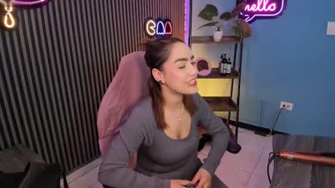 Snapshot of emily_roberts1 chatting on October 30, 4:26 am Emily  online show from October 30, 4:26 am