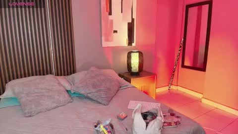 Snapshot of emily_roberts1 chatting on October 1, 1:38 pm Emily  online show from October 1, 1:38 pm