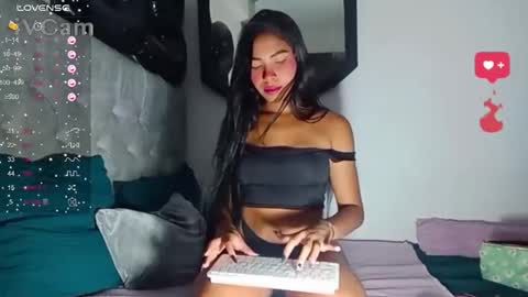 Snapshot of emily_rosse9 chatting on January 23, 2:55 am emily_rosse9 online show from January 23, 2:55 am