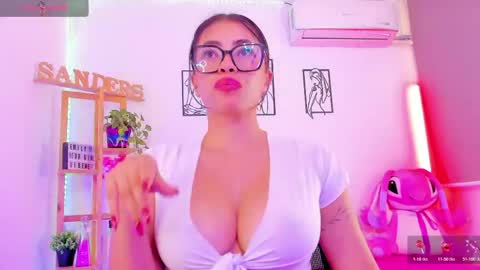 Emily online show from May 3, 12:30 pm