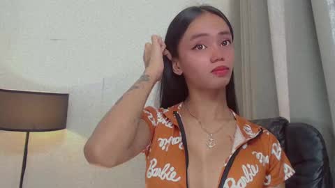 Snapshot of emily_sexyslut chatting on February 8, 4:14 am emily_sexyslut online show from February 8, 4:14 am