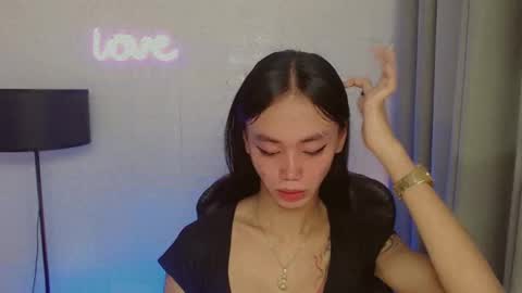 Snapshot of emily_sexyslut chatting on December 18, 8:09 am emily_sexyslut online show from December 18, 8:09 am