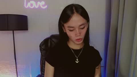 Snapshot of emily_sexyslut chatting on December 20, 6:56 pm emily_sexyslut online show from December 20, 6:56 pm