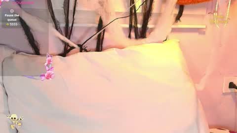 Emily online show from October 31, 12:53 pm