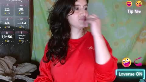 Snapshot of emily_white00 chatting on September 9, 3:39 am emily online show from September 9, 3:39 am