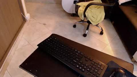 EMILY  online show from October 4, 3:23 am