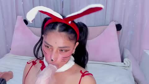 Snapshot of emilybta chatting on October 4, 8:24 pm EMILY online show from October 4, 8:24 pm