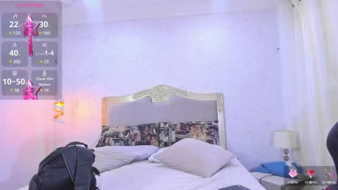 Snapshot of emilycastro_ chatting on January 13, 2:32 pm Emily online show from January 13, 2:32 pm