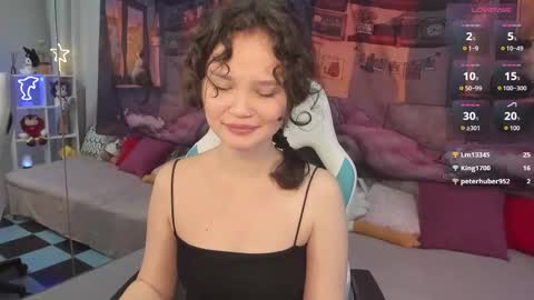 Emilyhaves online show from October 1, 7:08 pm