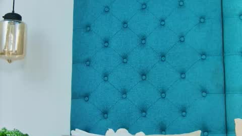 Emily online show from February 1, 7:12 pm