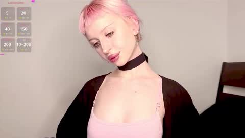 Emily online show from February 7, 5:06 pm