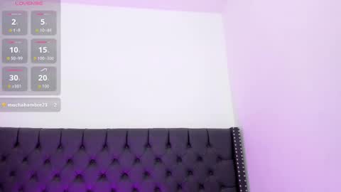 Emily online show from November 25, 6:04 am