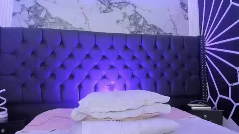 Emily online show from February 18, 8:13 am