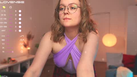 Emily  online show from December 5, 2:00 pm