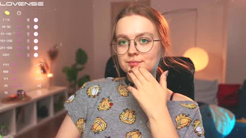 Emily  online show from December 8, 12:19 pm