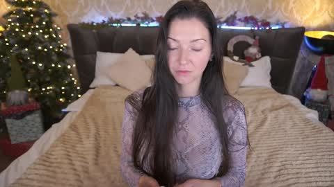 Emily online show from December 26, 4:58 pm