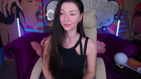 Emily online show from December 9, 2:39 pm