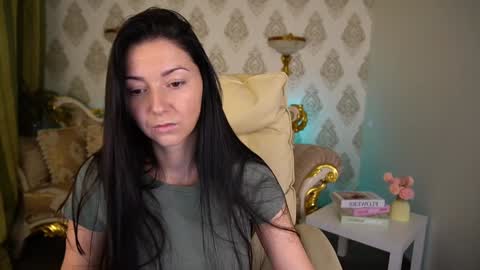 Emily online show from January 18, 2:12 pm