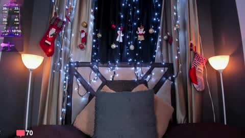 Emily Jhonson online show from December 29, 1:28 pm