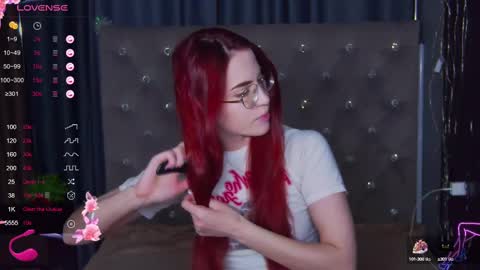 EmilyKents online show from February 28, 1:47 am