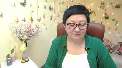 Emily online show from April 12, 5:21 am