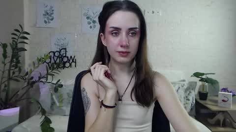 Snapshot of emilylayer chatting on January 23, 9:29 pm Emyli online show from January 23, 9:29 pm
