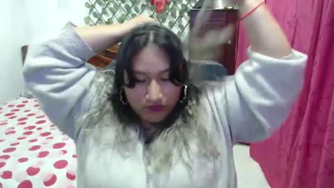 Snapshot of emilylove14 chatting on January 9, 12:03 am Emily Cortez online show from January 9, 12:03 am