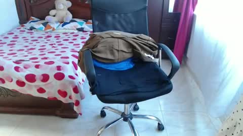 Snapshot of emilylove14 chatting on January 14, 5:01 pm Emily Cortez online show from January 14, 5:01 pm