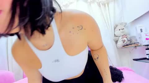 Emily online show from January 14, 4:57 am