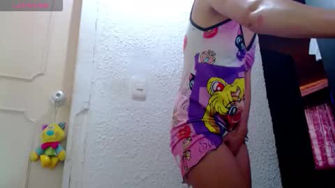 Nickole online show from November 14, 4:07 pm