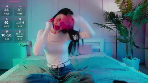 Emily online show from March 19, 7:18 pm