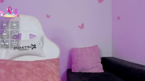 Emily  online show from October 7, 10:52 am