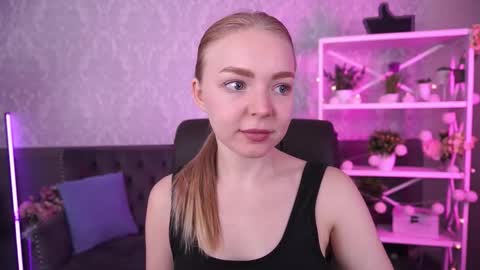 Snapshot of emilysunshines chatting on September 25, 6:56 am MY NAME IS Emily WELCOME EVERYONE I WILL BE HAPPY TO GIVE YOU WHAT YOU HAVE DREAMED OF FOR SO LONG online show from September 25, 6:56 am