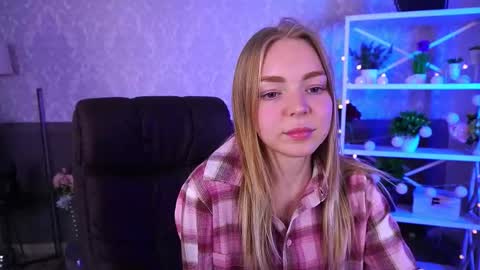 Snapshot of emilysunshines chatting on September 27, 2:46 pm MY NAME IS Emily WELCOME EVERYONE I WILL BE HAPPY TO GIVE YOU WHAT YOU HAVE DREAMED OF FOR SO LONG online show from September 27, 2:46 pm