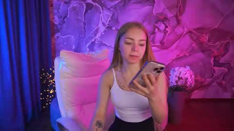 Snapshot of emilysunshines chatting on October 11, 1:47 pm MY NAME IS Emily WELCOME EVERYONE I WILL BE HAPPY TO GIVE YOU WHAT YOU HAVE DREAMED OF FOR SO LONG online show from October 11, 1:47 pm