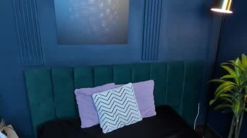 Snapshot of emilythyson chatting on October 8, 12:20 pm Emily Thyson online show from October 8, 12:20 pm