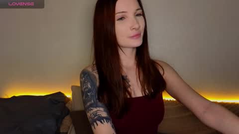 Snapshot of emilytrays chatting on September 21, 2:05 pm Emily wish-list online show from September 21, 2:05 pm