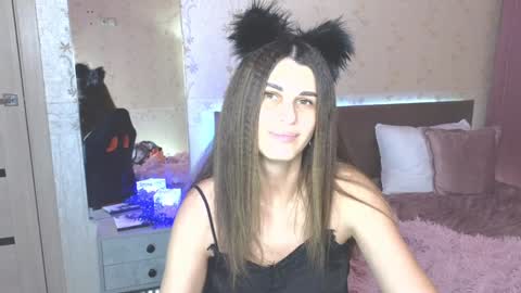 Snapshot of emilytucker chatting on December 29, 12:01 pm Emily online show from December 29, 12:01 pm